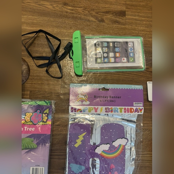 Party supplies, decorations and accessories - Picture 8 of 17